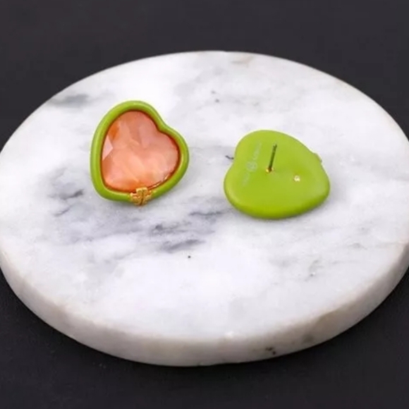 ❗️2/$50❗️TORY BURCH GREEN/PEACH HEART STUDS - Picture 4 of 6